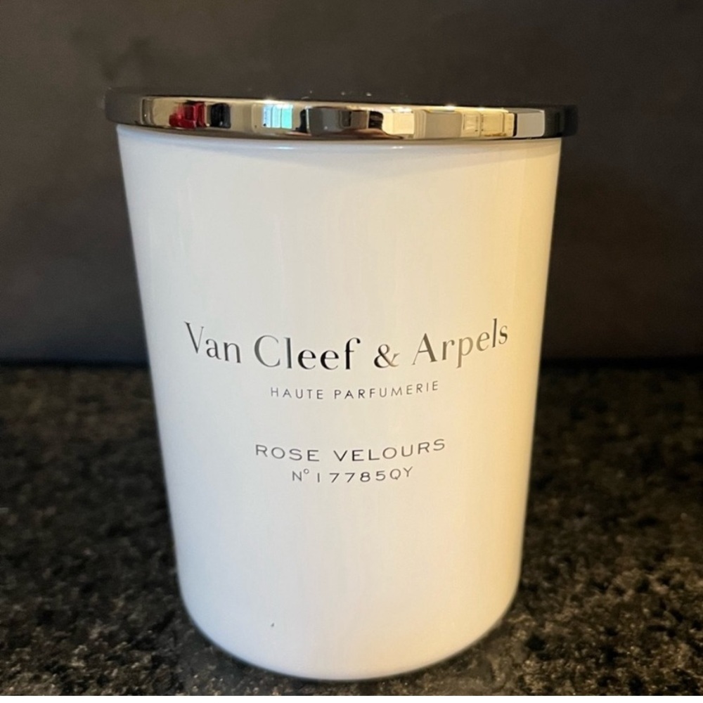 Van Cleef & Arpels NWT candle
